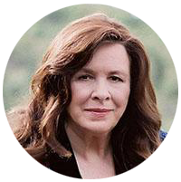 A headshot of brunette woman